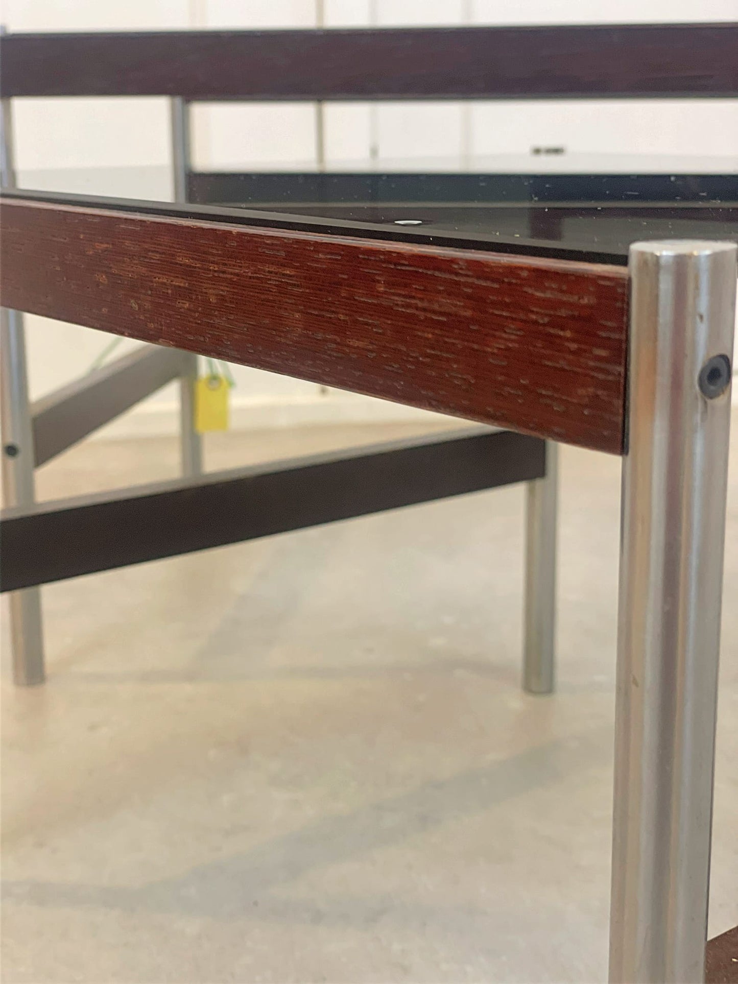 Thereca Bijzettafels – Chroom en palissanderhout met rookglas (Set van 2)