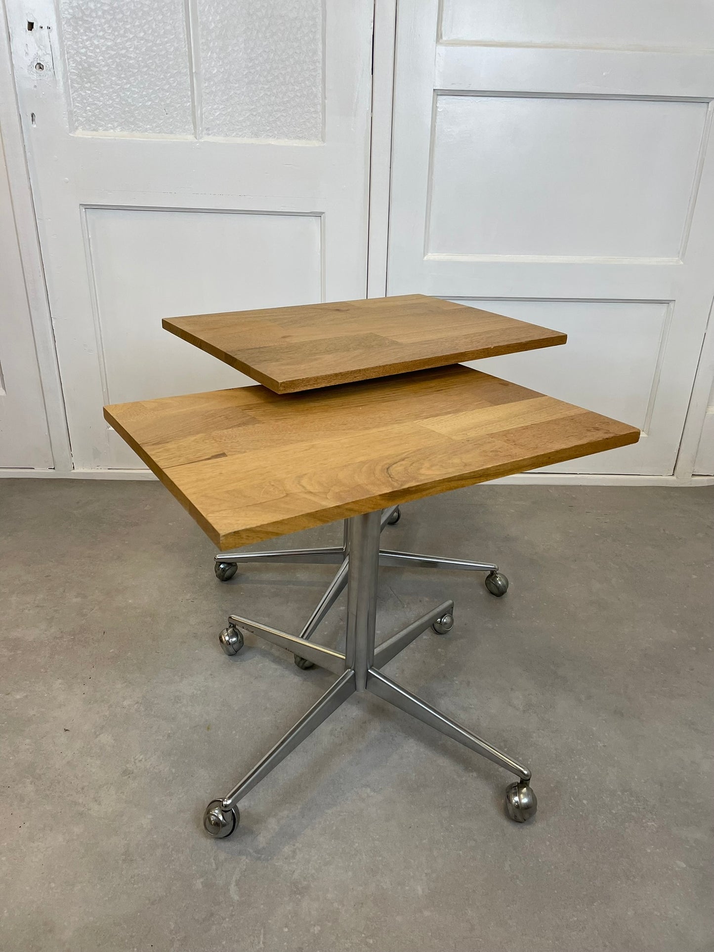 Verrijdbare Bijzettafels met Eiken Blad (Set van 2)