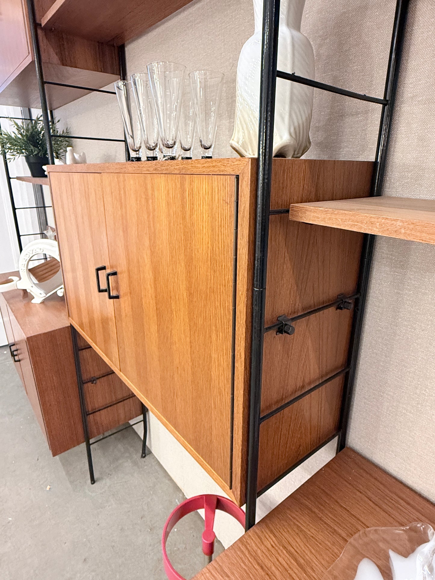 Vintage modulair wandmeubel in stijl van Nisse Strinning – 245 cm