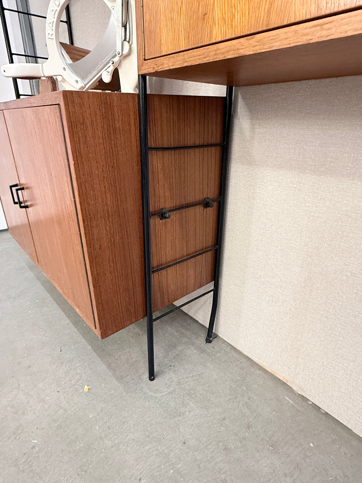Vintage modulair wandmeubel in stijl van Nisse Strinning – 245 cm