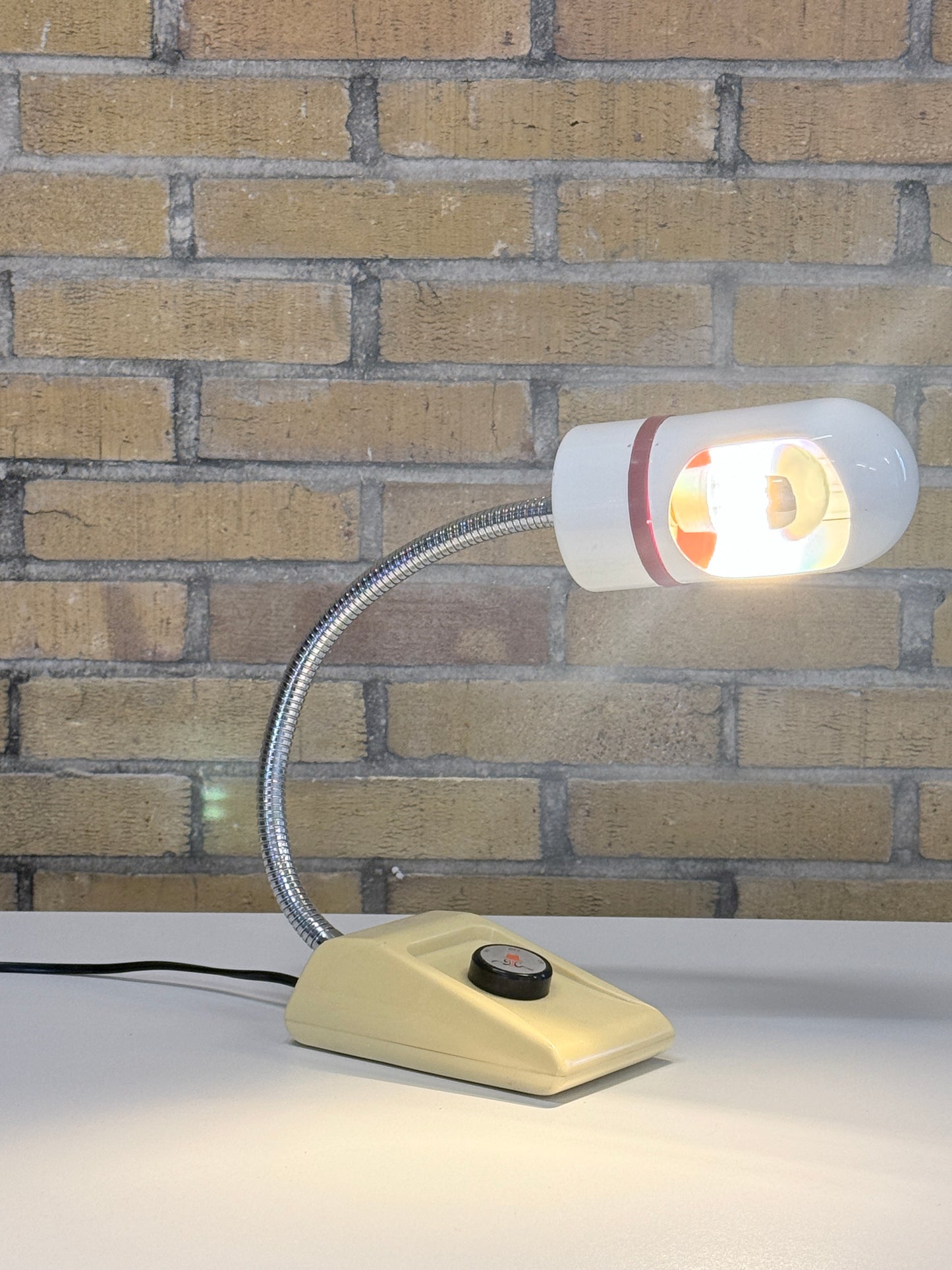 STC Space Age bureaulamp, Hong Kong - jaren 70