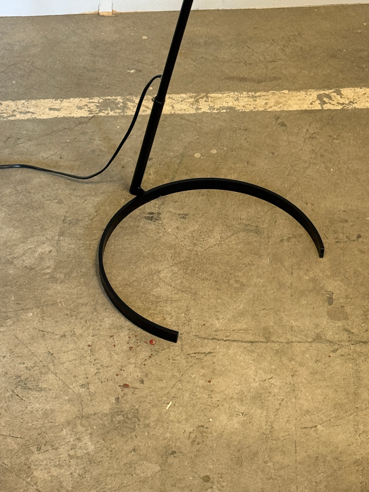 ANVIA 1505 Horse Shoe vloerlamp van J.J.M. Hoogervorst