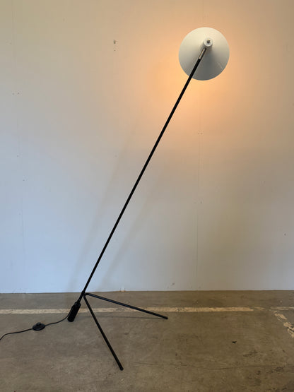 ANVIA 1502 Grasshopper vloerlamp van J.J.M. Hoogervorst