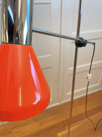 Vintage hengel vloerlamp in oranje/chroom – Gura Leuchten