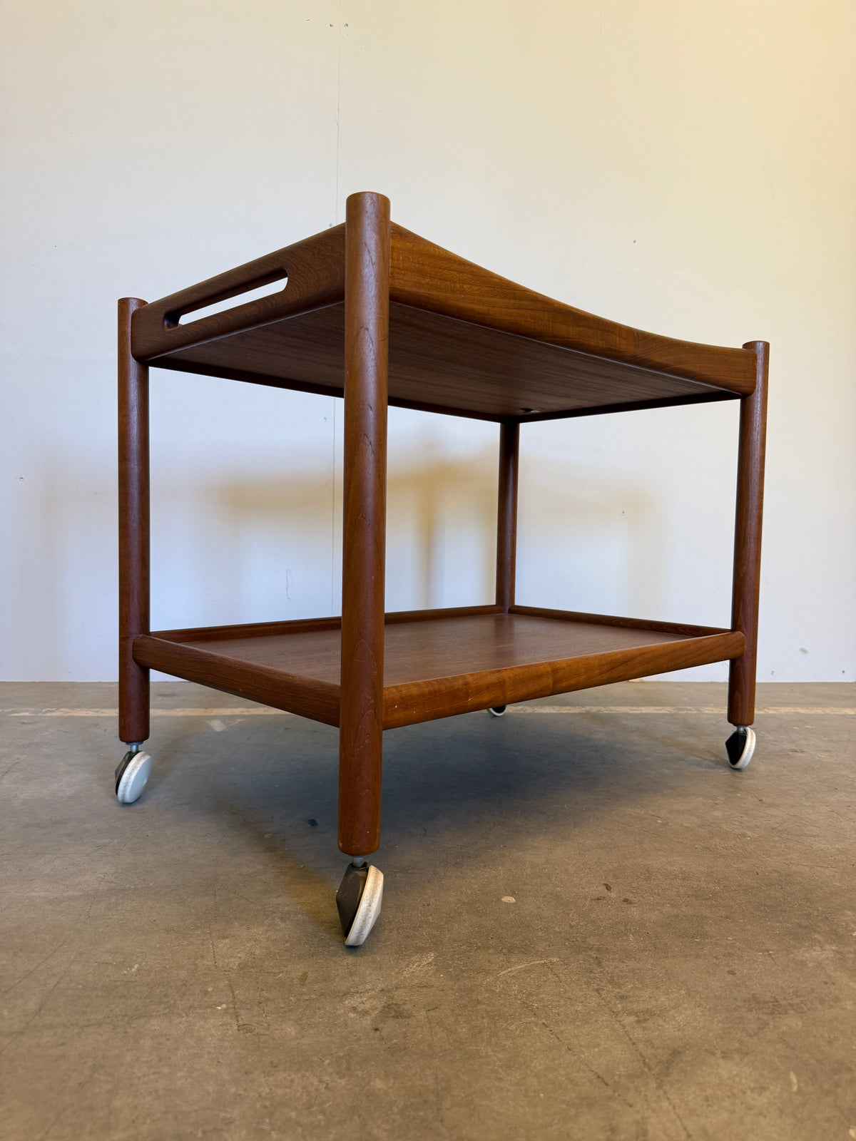 Hans J. Wegner AT-45 serveerwagen – Andreas Tuck