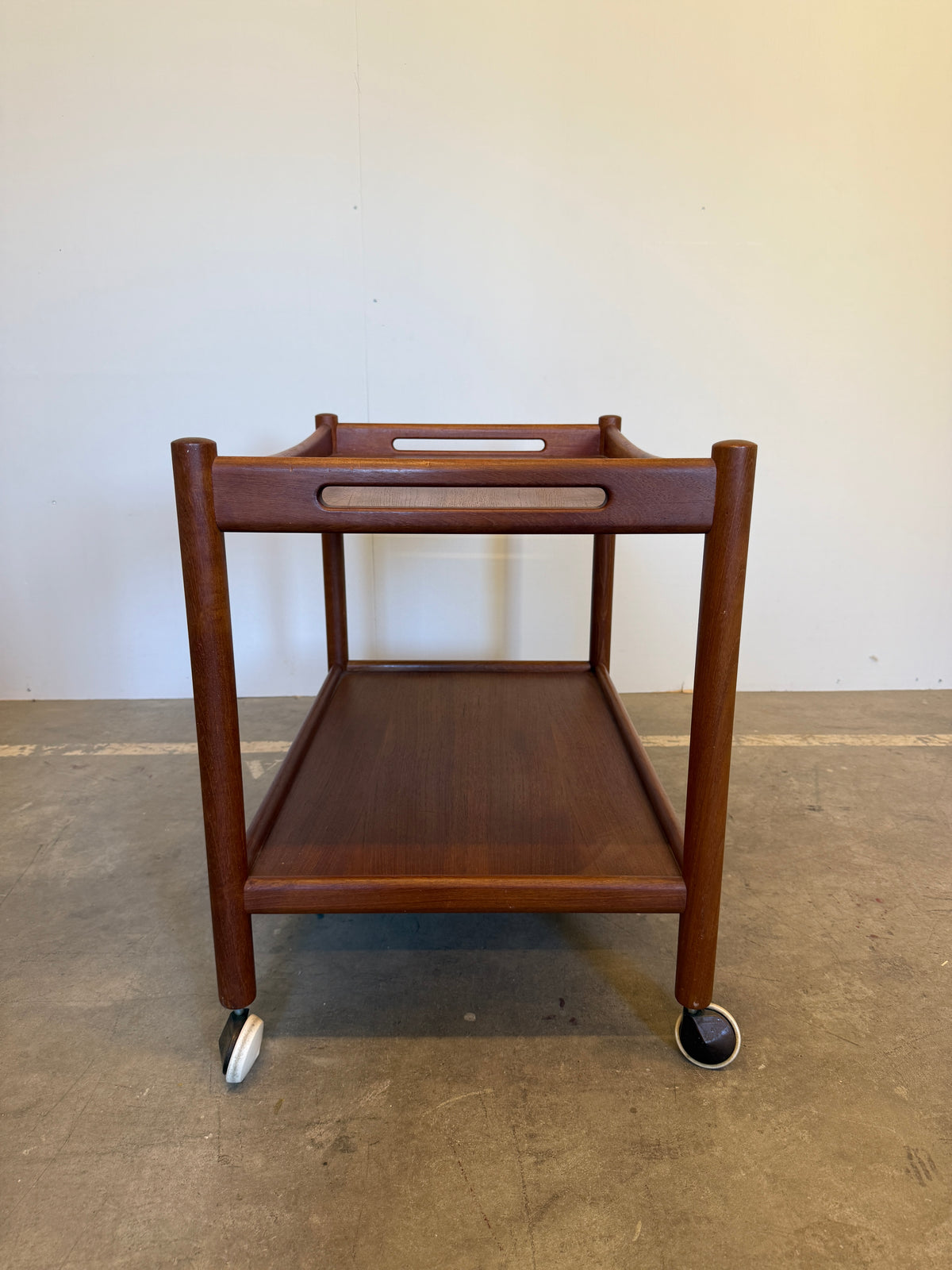 Hans J. Wegner AT-45 serveerwagen – Andreas Tuck