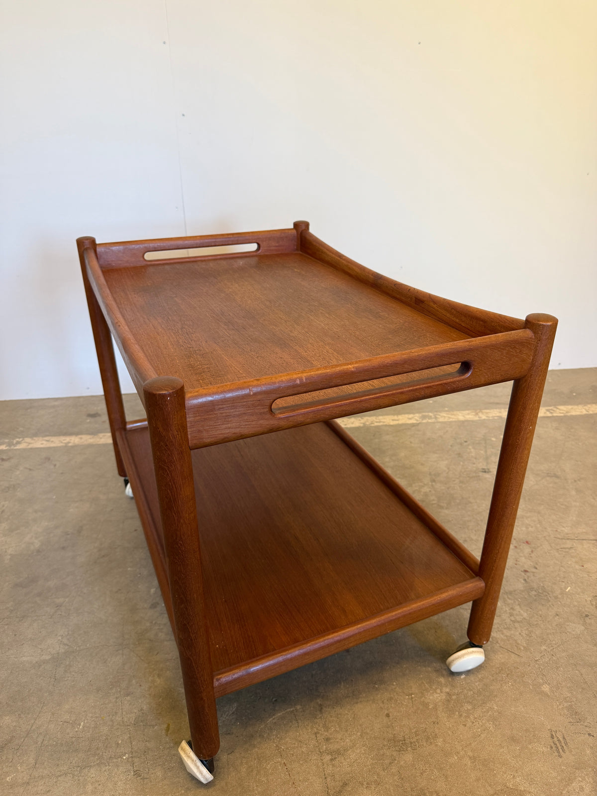Hans J. Wegner AT-45 serveerwagen – Andreas Tuck