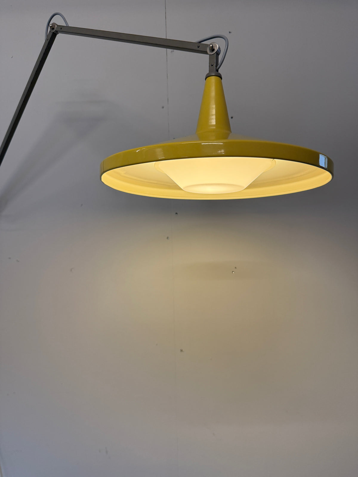 Gispen 4050 Panama wandlamp – Wim Rietveld, 1956 – geel