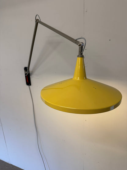 Gispen 4050 Panama wandlamp – Wim Rietveld, 1956 – geel