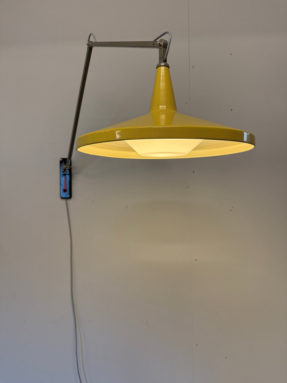 Gispen 4050 Panama wandlamp – Wim Rietveld, 1956 – geel