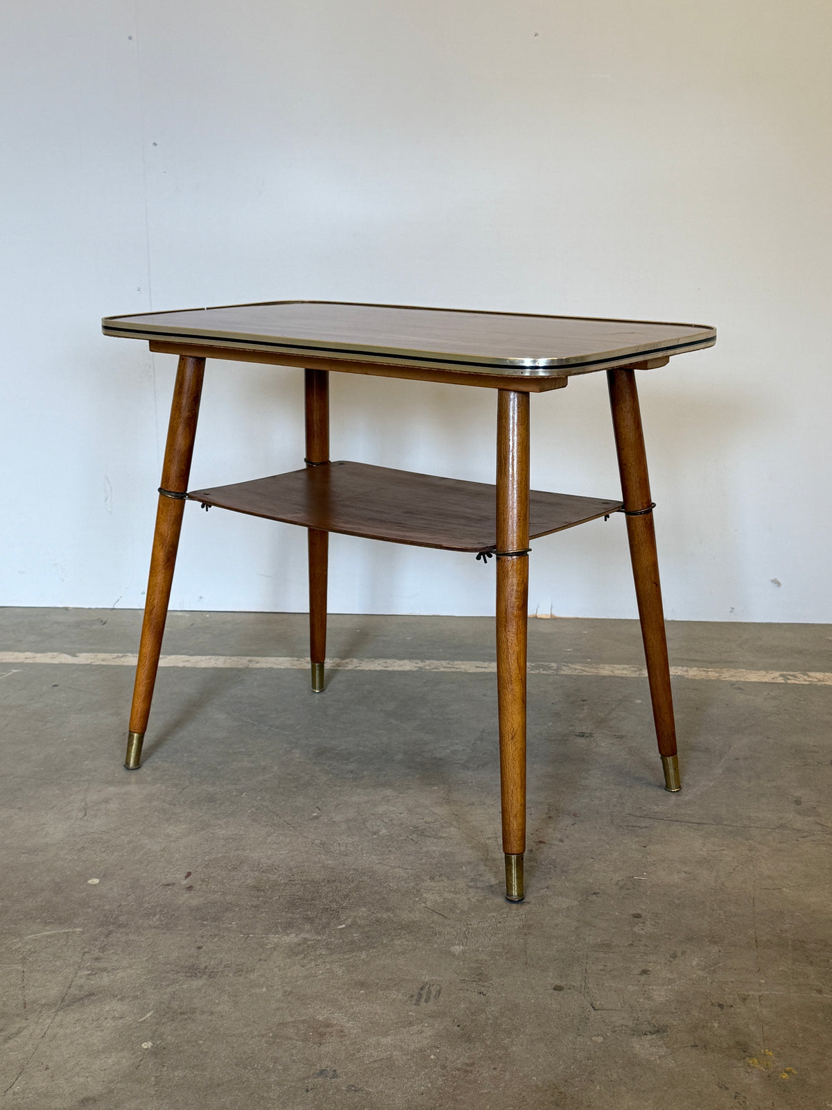 Vintage bijzettafel met Formica blad – jaren 50/60