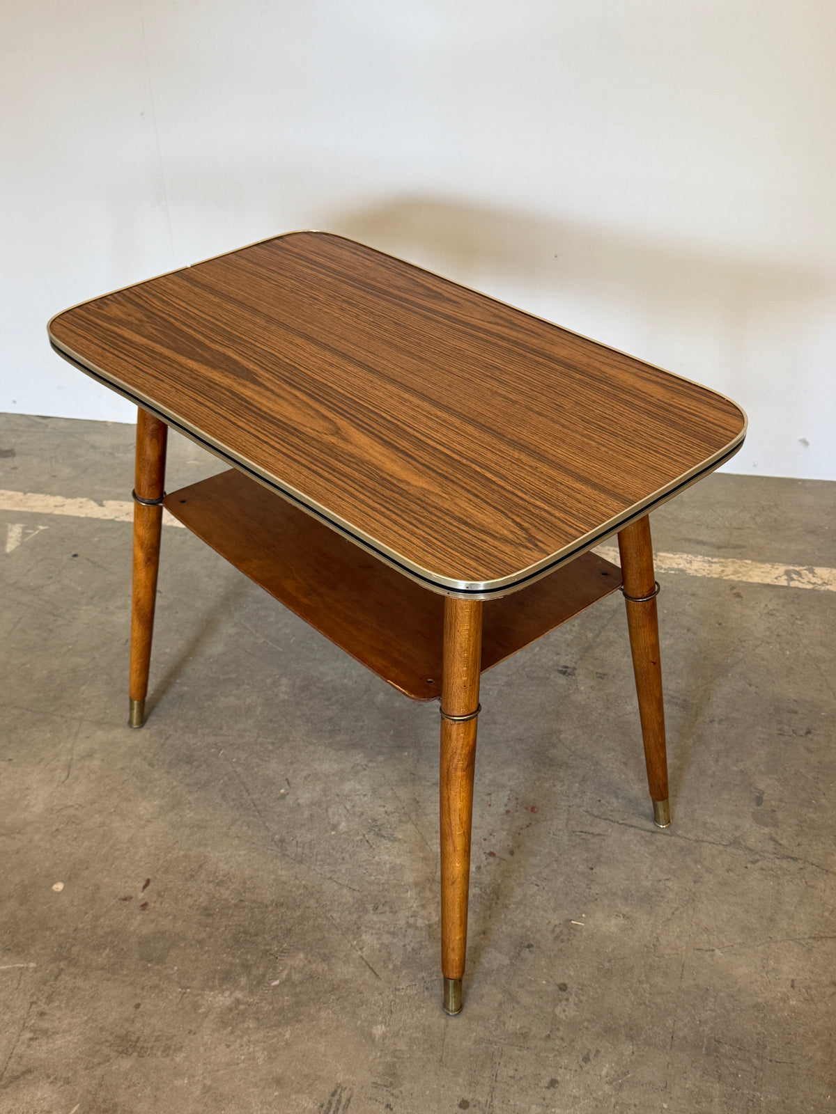 Vintage bijzettafel met Formica blad – jaren 50/60