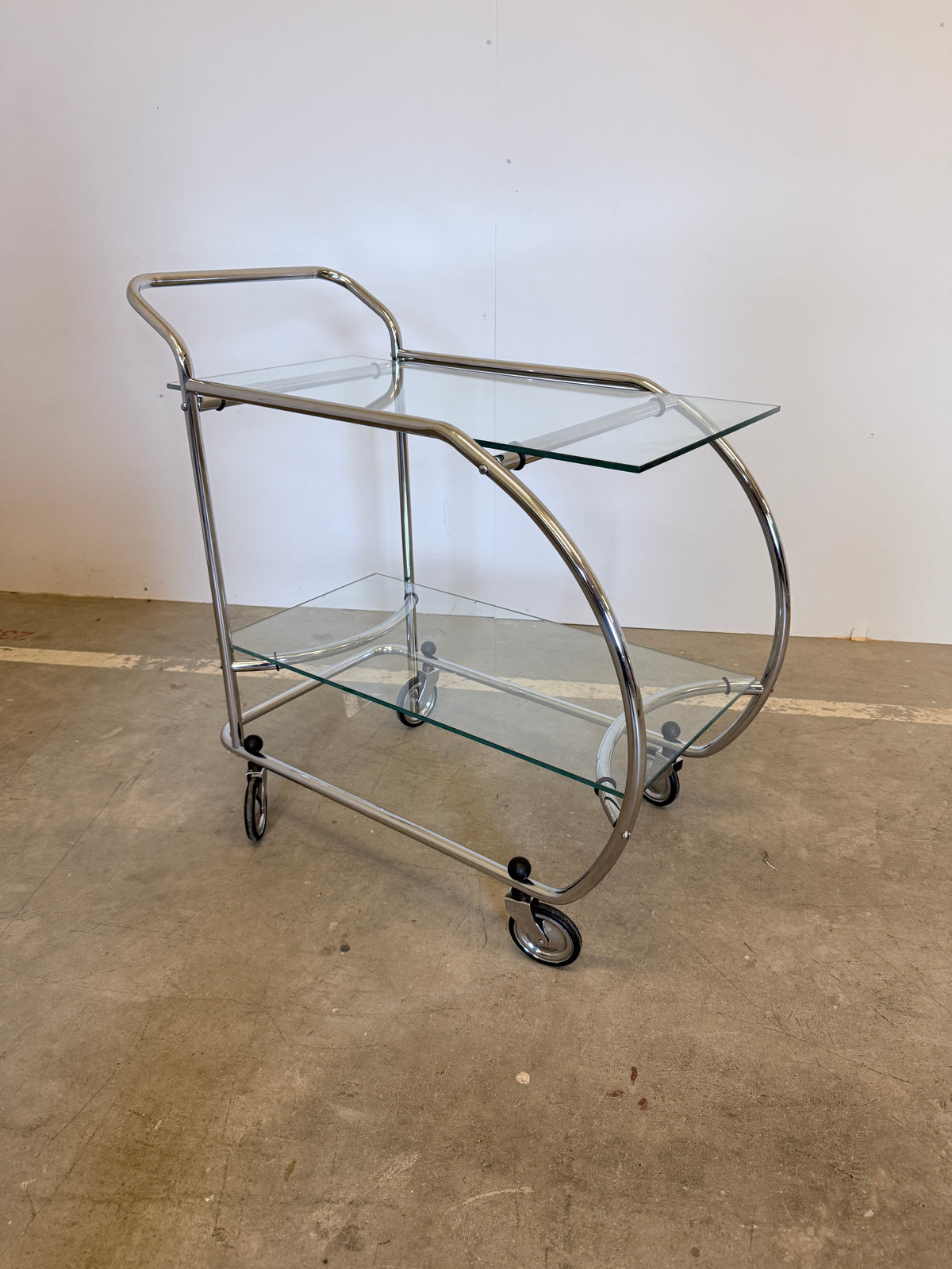 Vintage serveerwagen in Art Deco stijl – chroom en glas