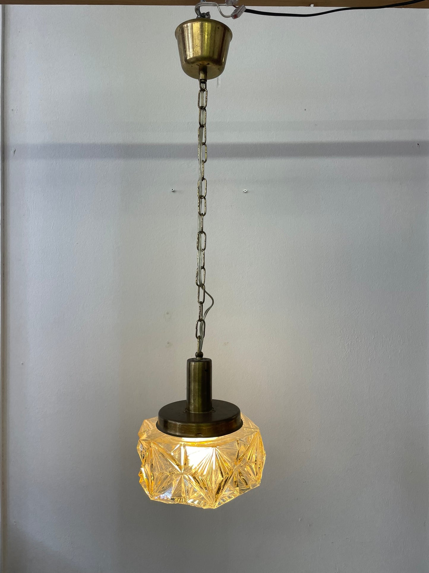 Hanglamp met Amberkleurig Glas en Messing
