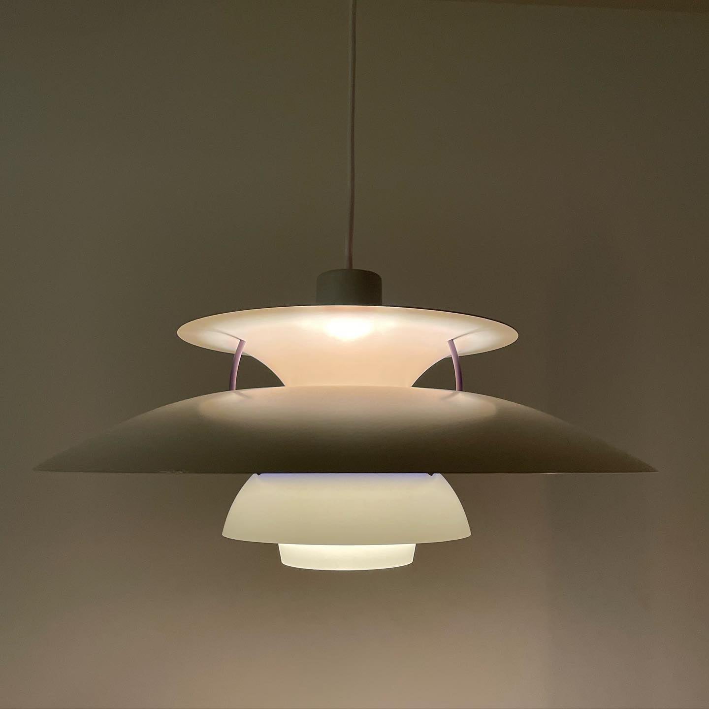 Louis Poulsen PH5 - Poul Henningsen